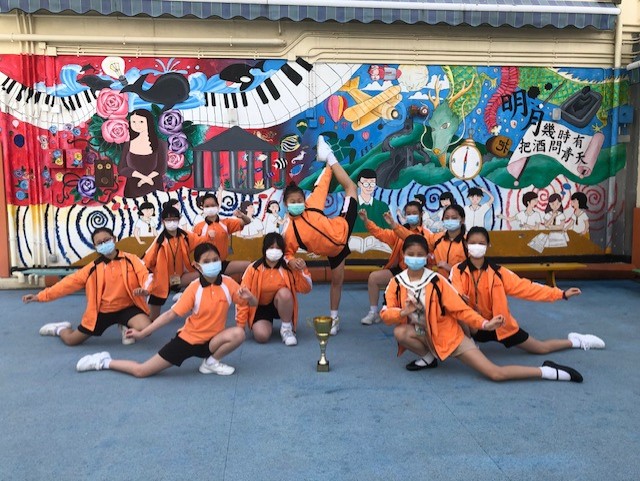 第五十六屆學校舞蹈節  中國舞群舞(高級組) 優等獎